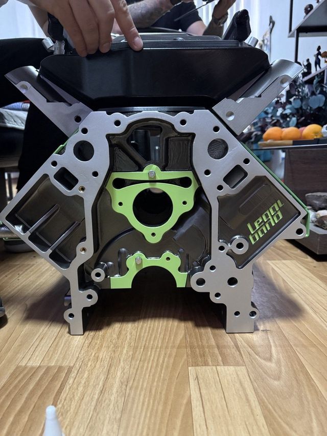 Корпус ПК в виде двигателя — 3D-Fabrica